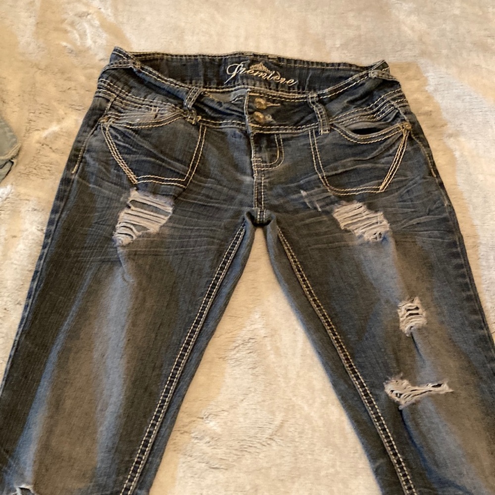 Rue 21 Premiere flare jeans. Size 0/1